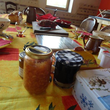 Bed and Breakfast Ferme Passion Saint-Trivier-sur-Moignans Exterior foto
